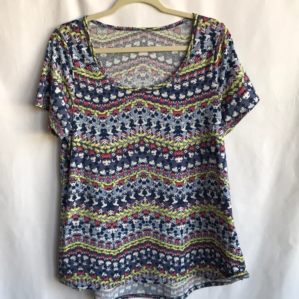 LuLaRoe Mickey Mouse print high-low tee, size L